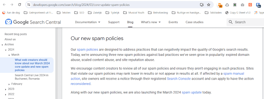 Screenshot van developers.google.com/search/blog/2024/03/core-update-spam-policies:

What web creators should know about our March 2024 core update and new spam policies

Our new spam policies

Our spam policies are designed to address practices that can negatively impact the quality of Google's search results. Today, we're announcing three new spam policies against bad practices we've seen grow in popularity: expired domain abuse, scaled content abuse, and site reputation abuse.

We encourage content creators to review all of our spam policies and ensure they aren't engaging in such practices. Sites that violate our spam policies may rank lower in results or not appear in results at all. If affected by a spam manual action, site owners will receive a notice through their registered Search Console account and can apply to have the action reconsidered.

Along with our new spam policies, we are also launching the March 2024 spam update today.
